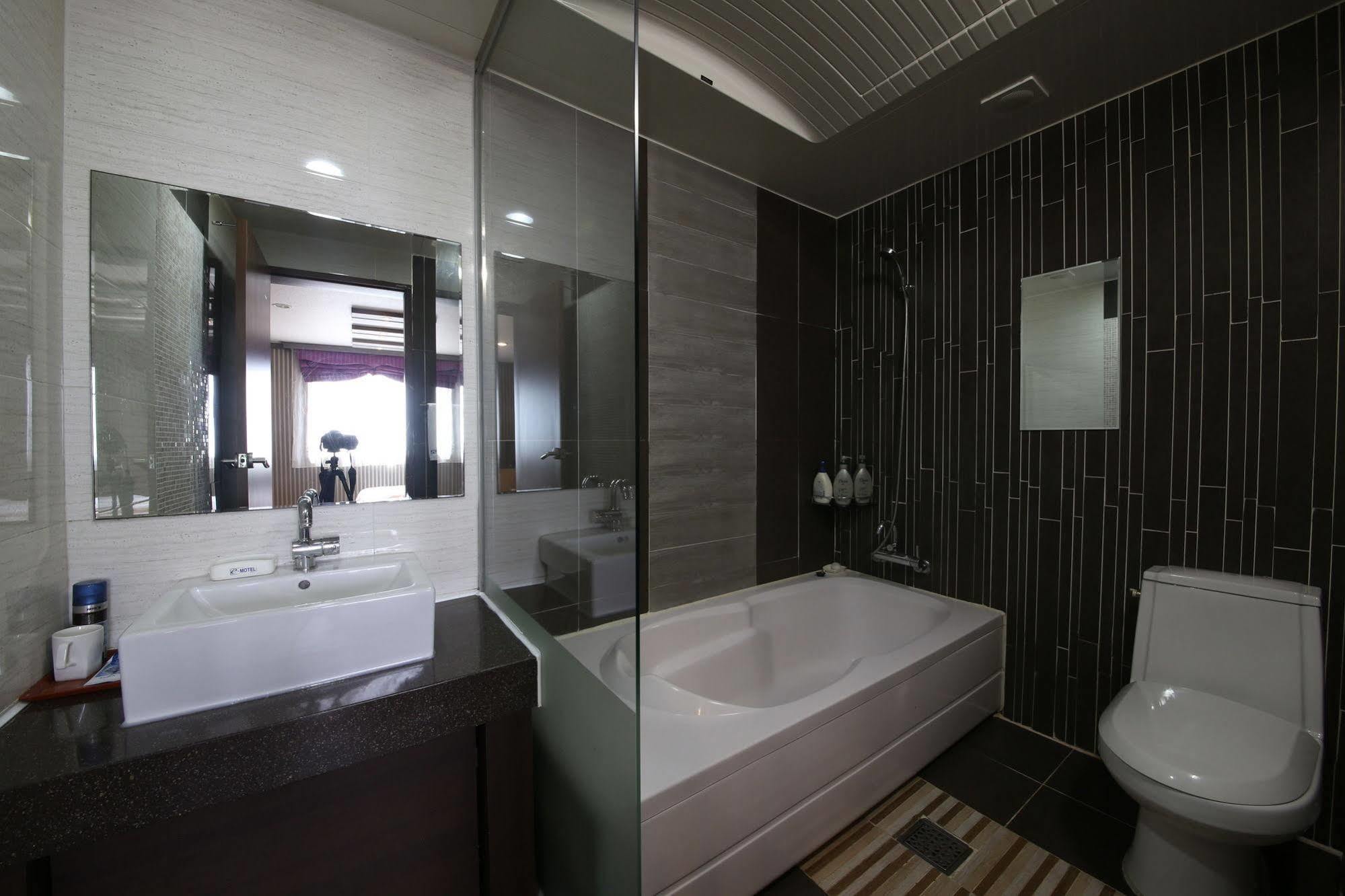 Yes Motel Gunsan Exteriör bild