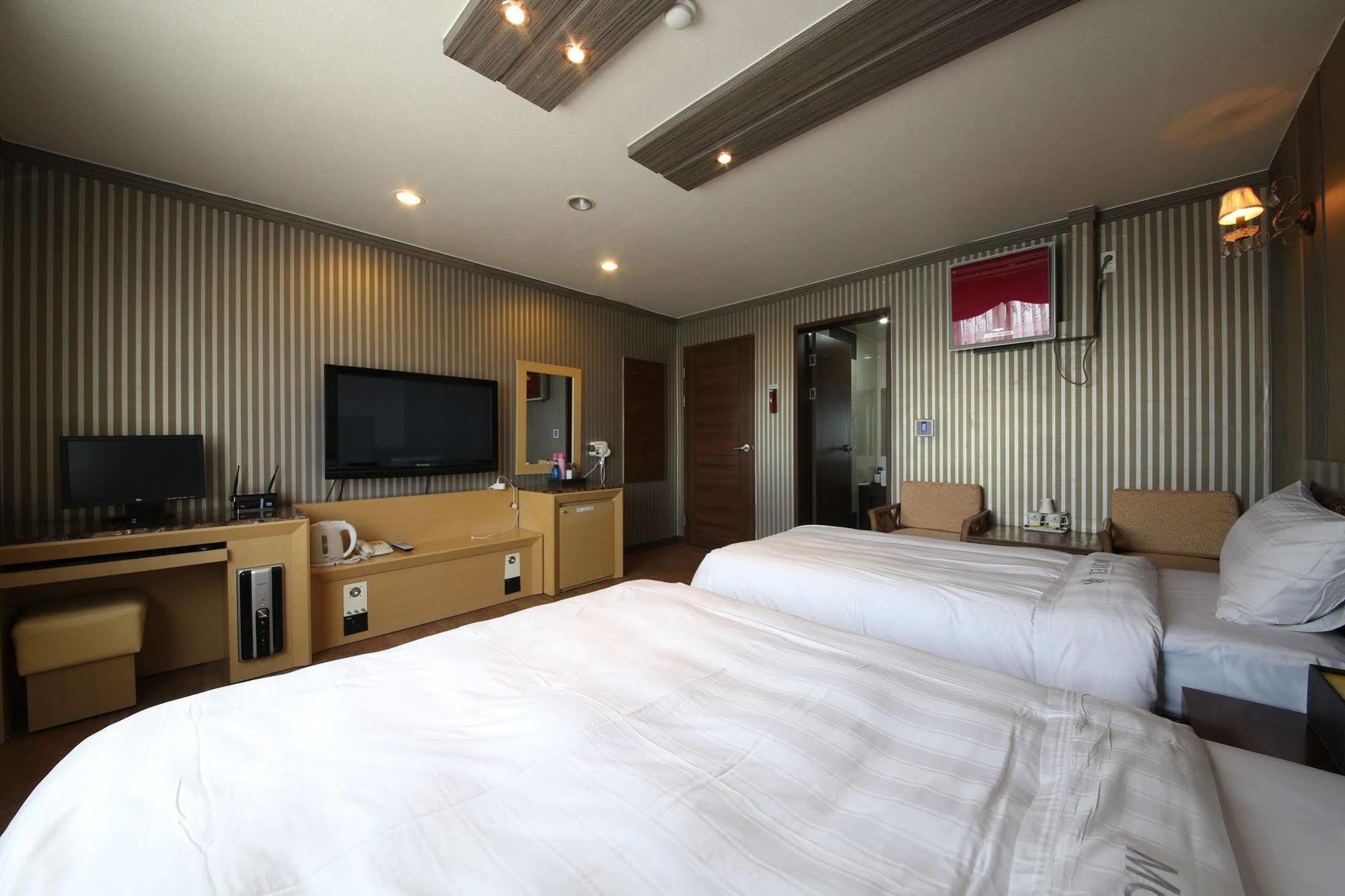 Yes Motel Gunsan Exteriör bild